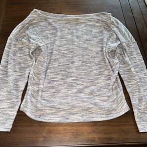 EXPRESS women’s off the shoulder sweater sz small.